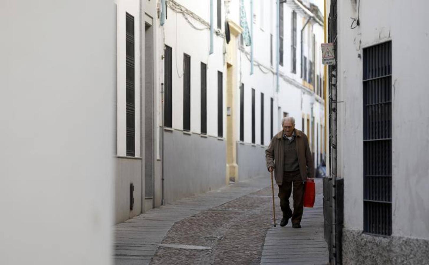 La calle Mucho Trigo de Córdoba, en imágenes