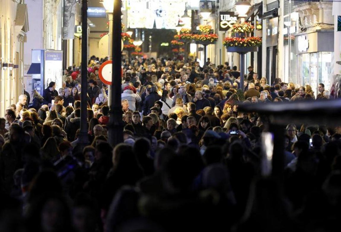 El tercer día del espectáculo de Cruz Conde y el ambiente navideño, en imágenes