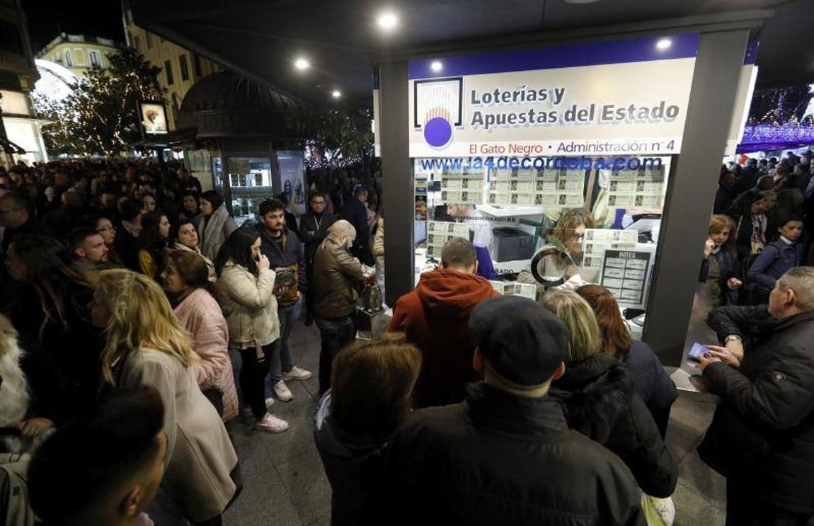 El tercer día del espectáculo de Cruz Conde y el ambiente navideño, en imágenes