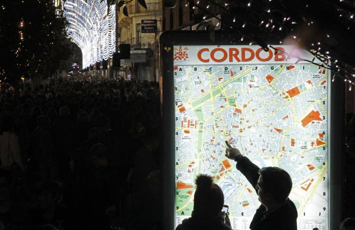 El tercer día del espectáculo de Cruz Conde y el ambiente navideño, en imágenes