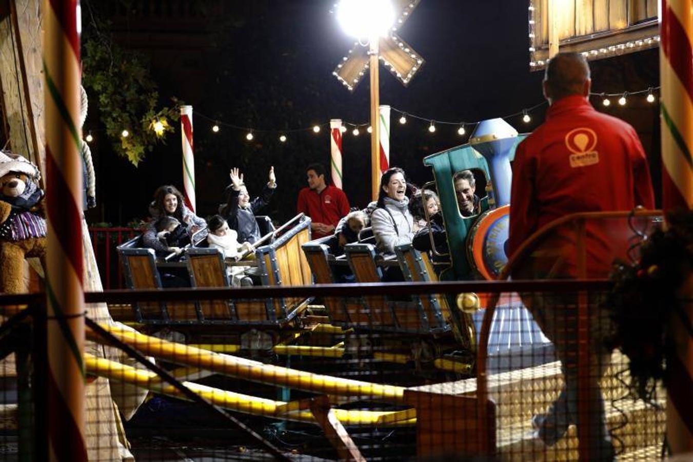 El cuarto día del espectáculo de Cruz Conde y el ambiente navideño, en imágenes