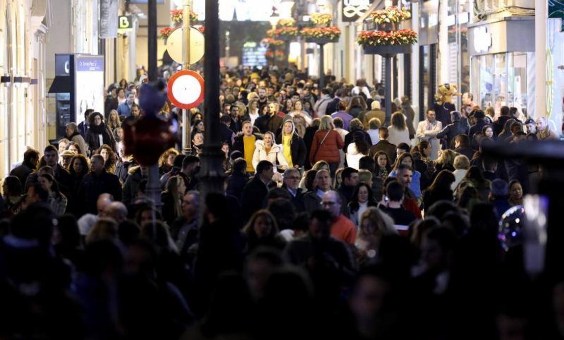 El cuarto día del espectáculo de Cruz Conde y el ambiente navideño, en imágenes