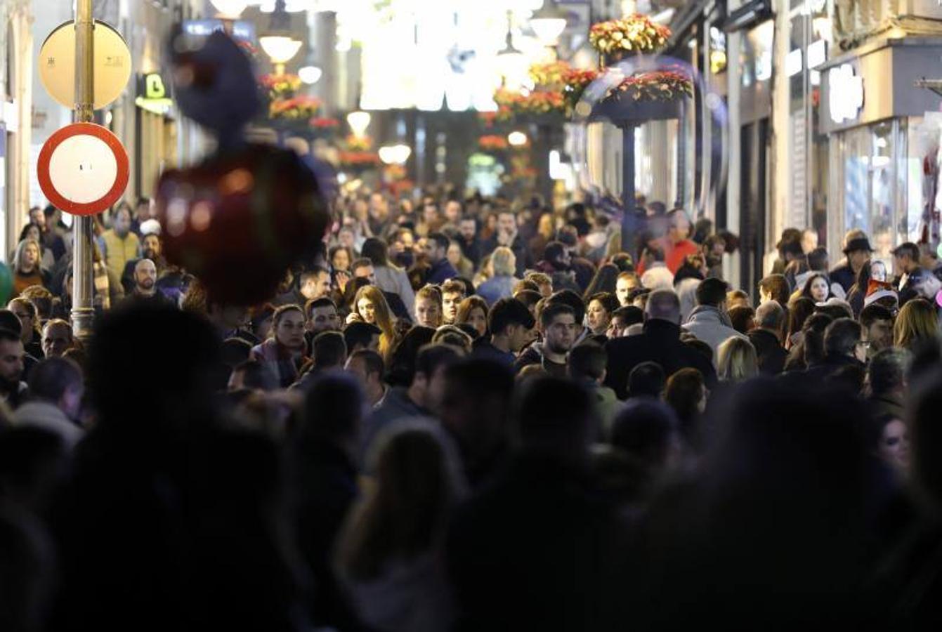 El cuarto día del espectáculo de Cruz Conde y el ambiente navideño, en imágenes