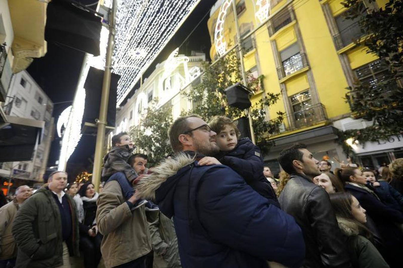 El cuarto día del espectáculo de Cruz Conde y el ambiente navideño, en imágenes