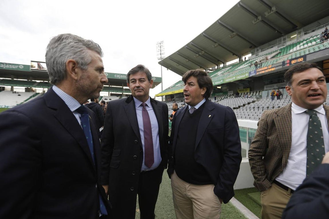 El ambiente en las gradas del Córdoba-Atlético Sanluqueño, en imágenes