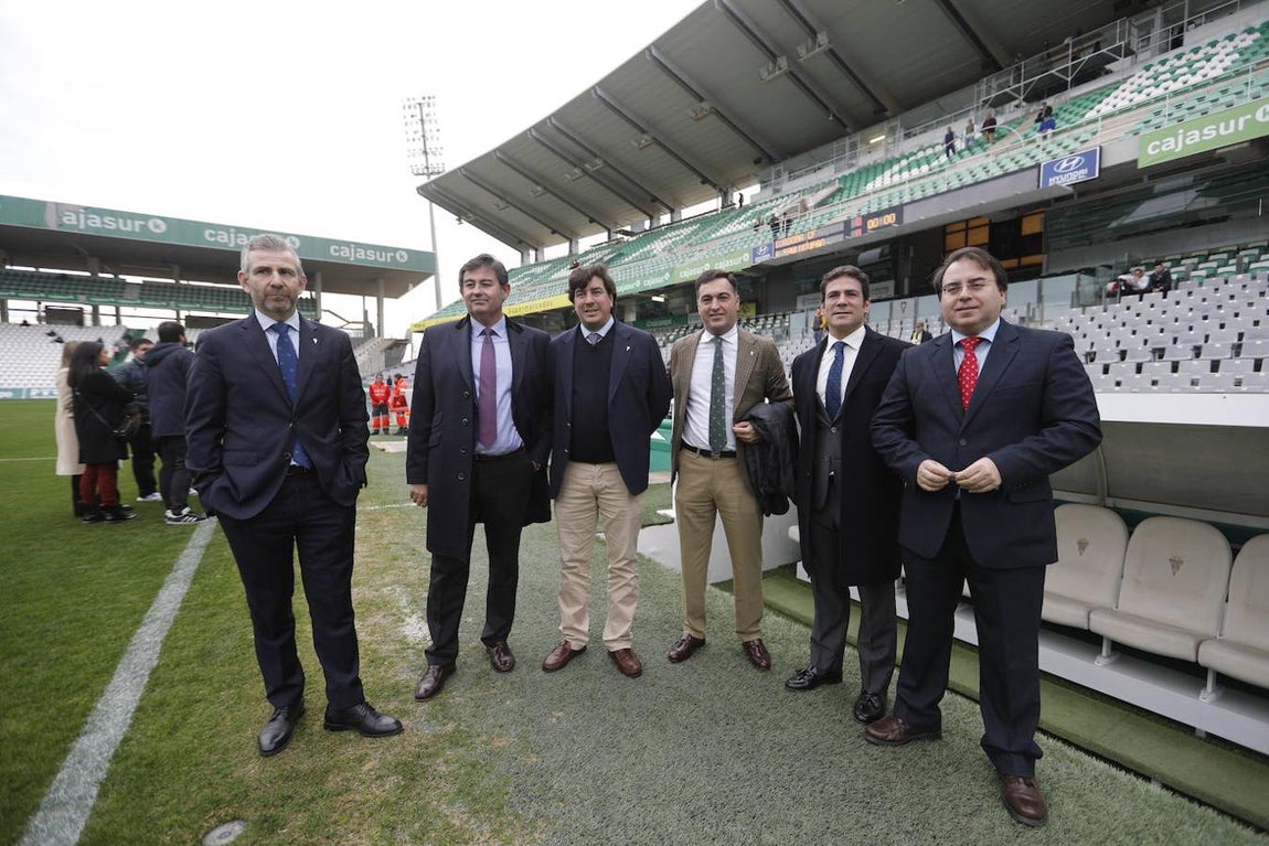 El ambiente en las gradas del Córdoba-Atlético Sanluqueño, en imágenes