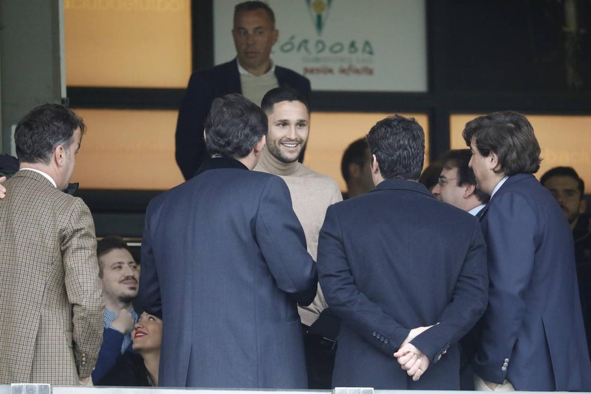 El ambiente en las gradas del Córdoba-Atlético Sanluqueño, en imágenes