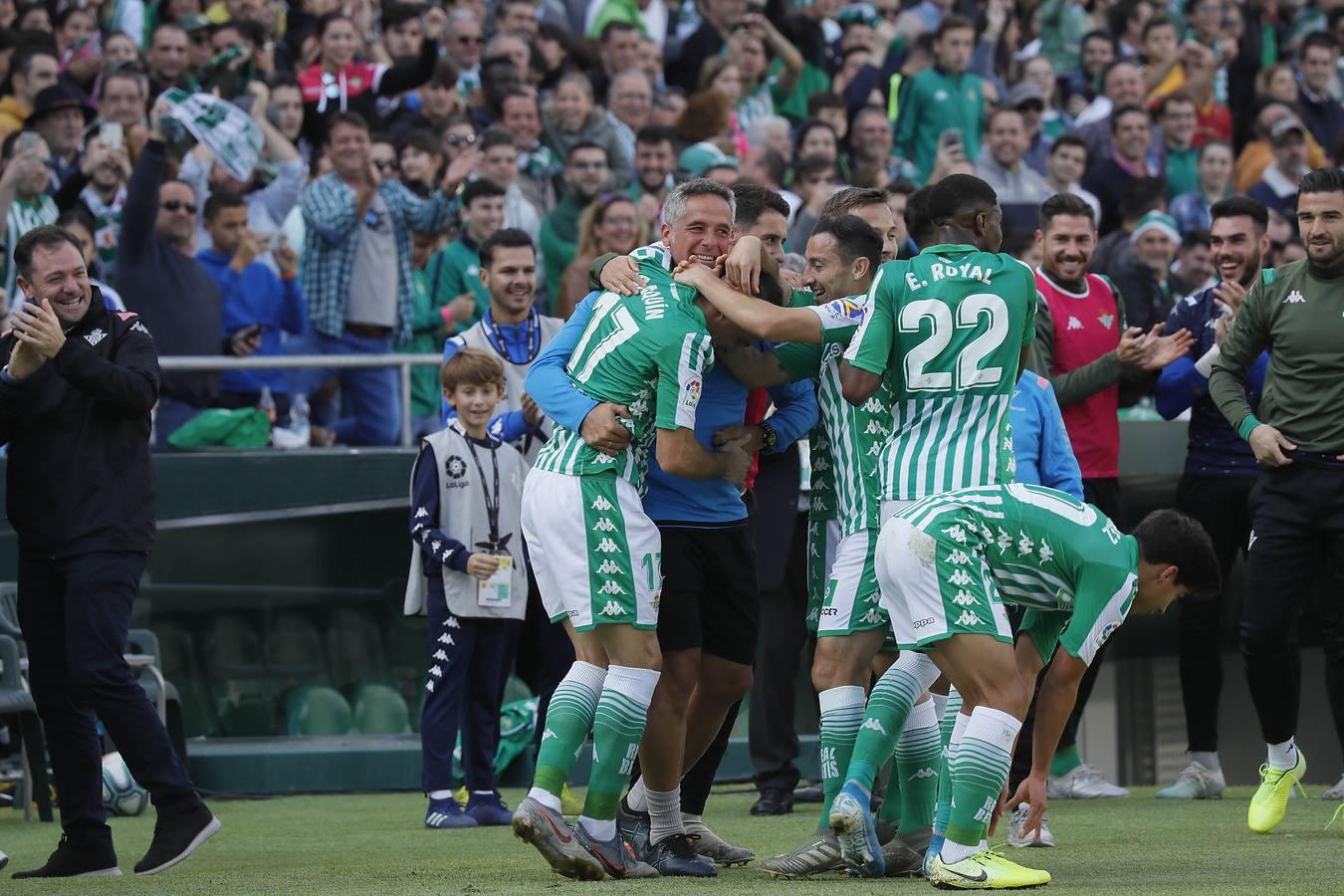 En imágenes, la victoria del Betis frente al Athletic en el Villamarín