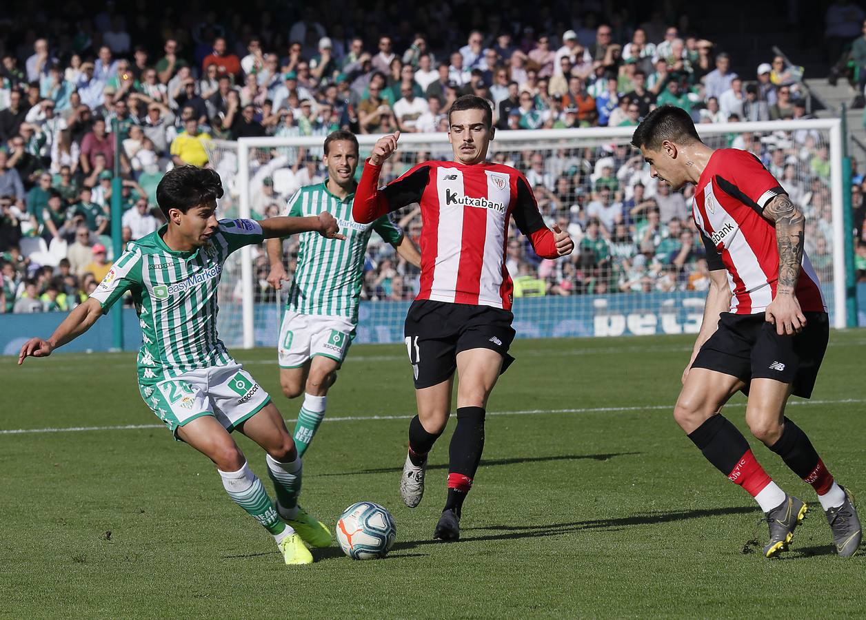 En imágenes, la victoria del Betis frente al Athletic en el Villamarín