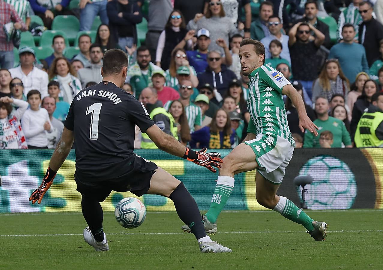 En imágenes, la victoria del Betis frente al Athletic en el Villamarín