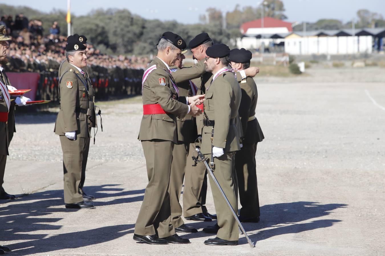 El desfile militar de la Brigada Guzmán El Bueno en Córdoba, en imágenes