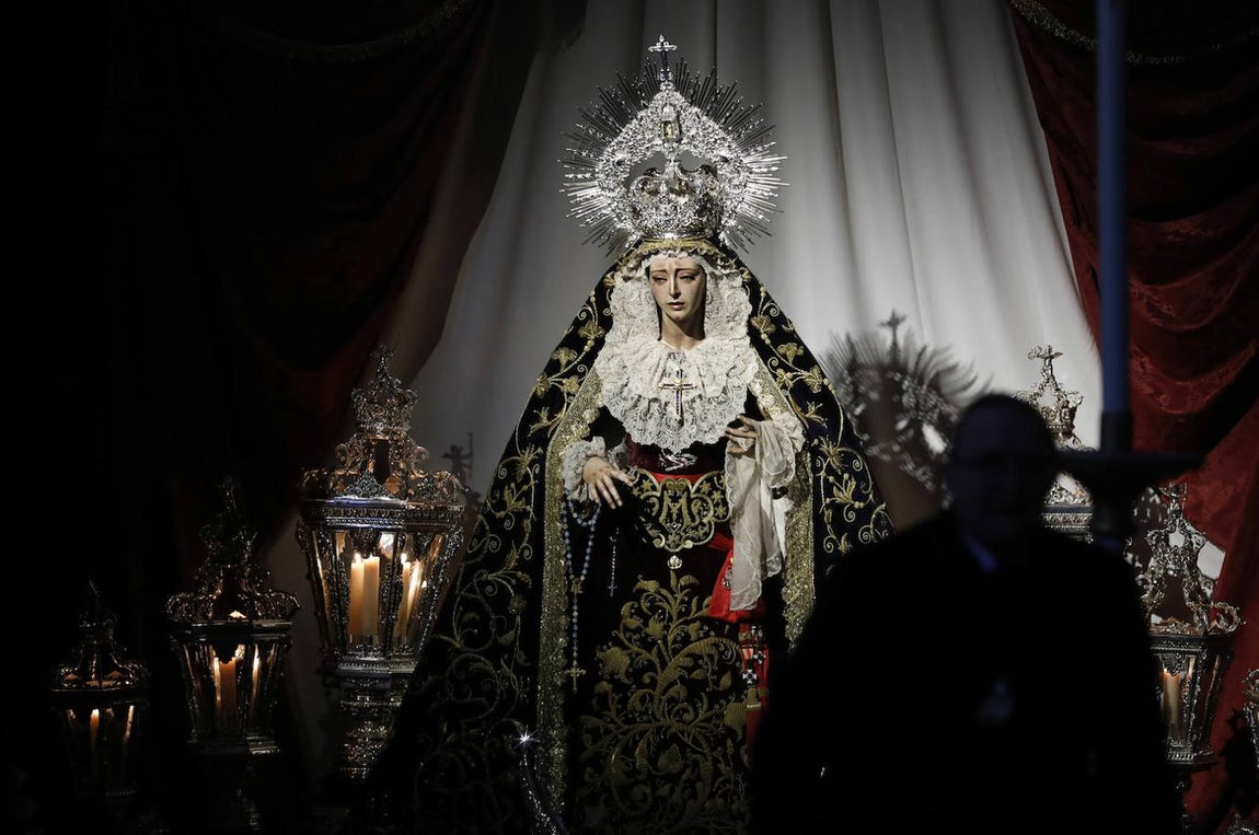 Los besamanos en Córdoba con motivo de la Inmaculada, en imágenes