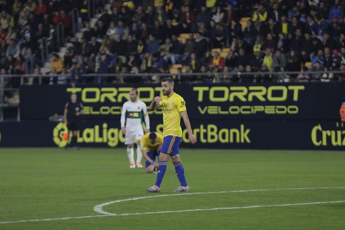 Las imágenes del partido Cádiz C.F. - Elche