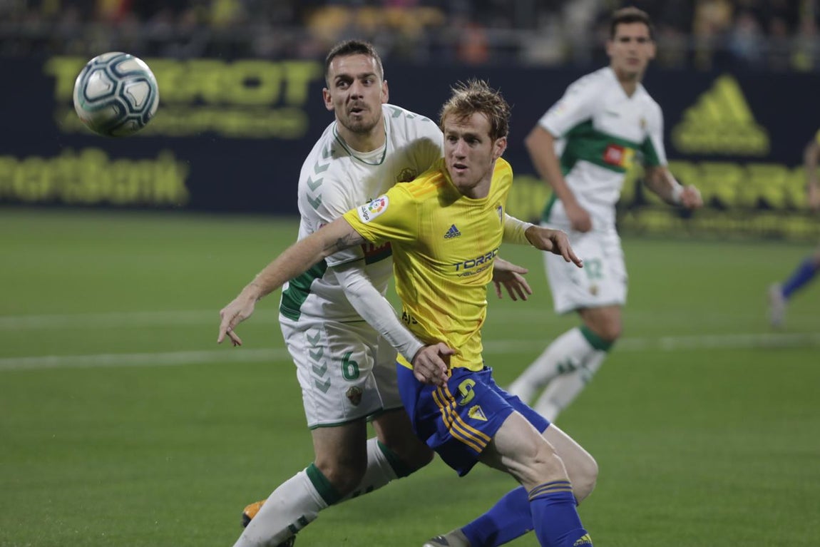 Las imágenes del partido Cádiz C.F. - Elche