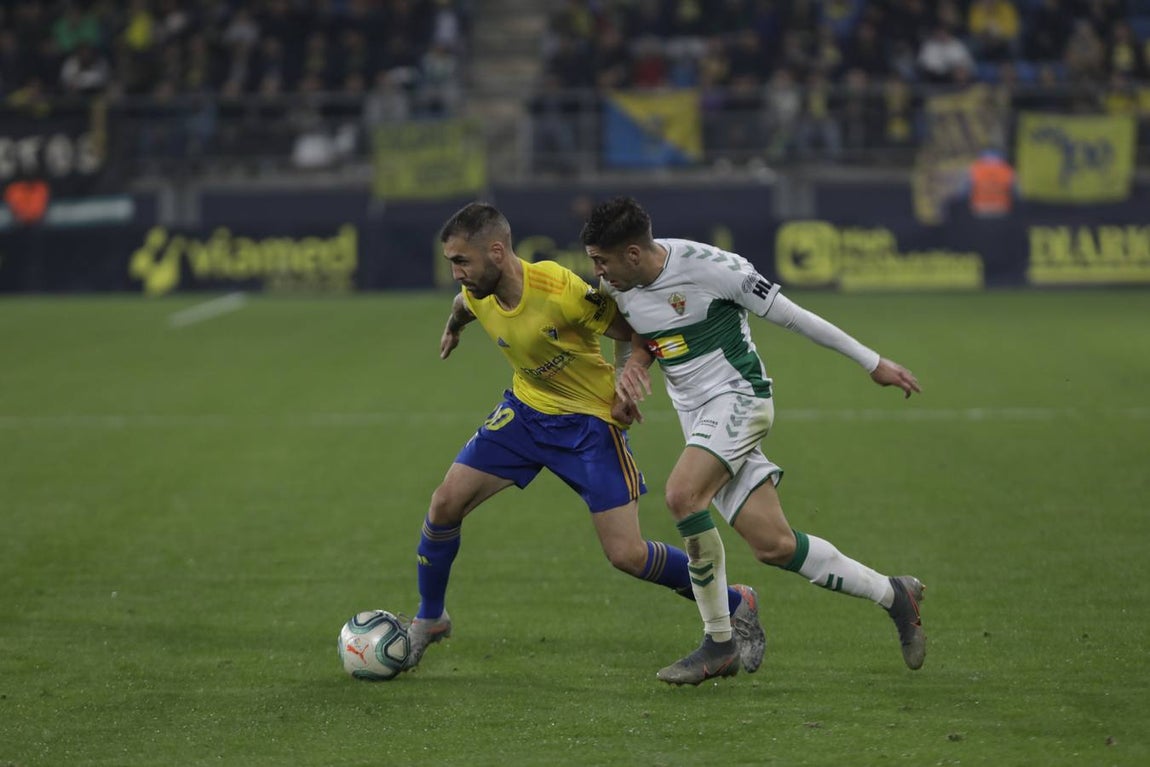 Las imágenes del partido Cádiz C.F. - Elche