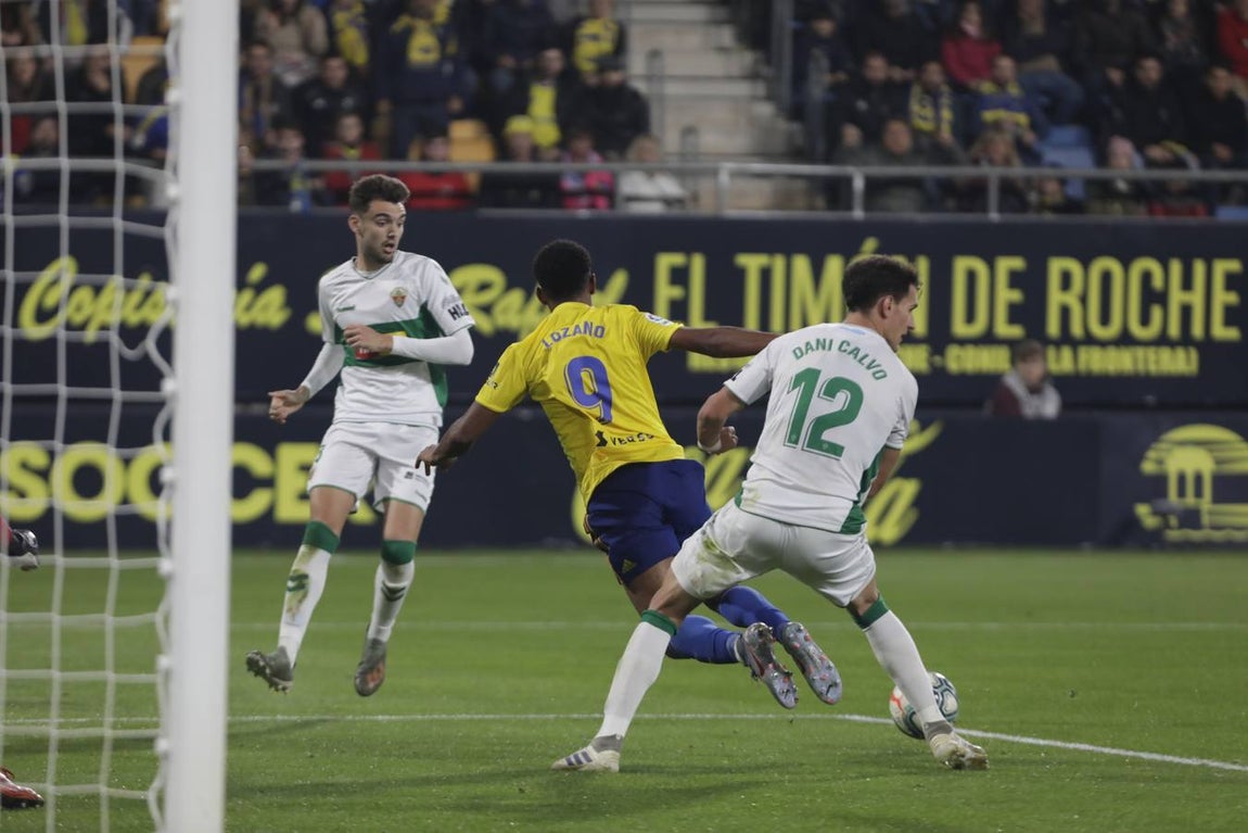 Las imágenes del partido Cádiz C.F. - Elche
