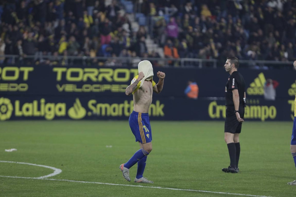 Las imágenes del partido Cádiz C.F. - Elche