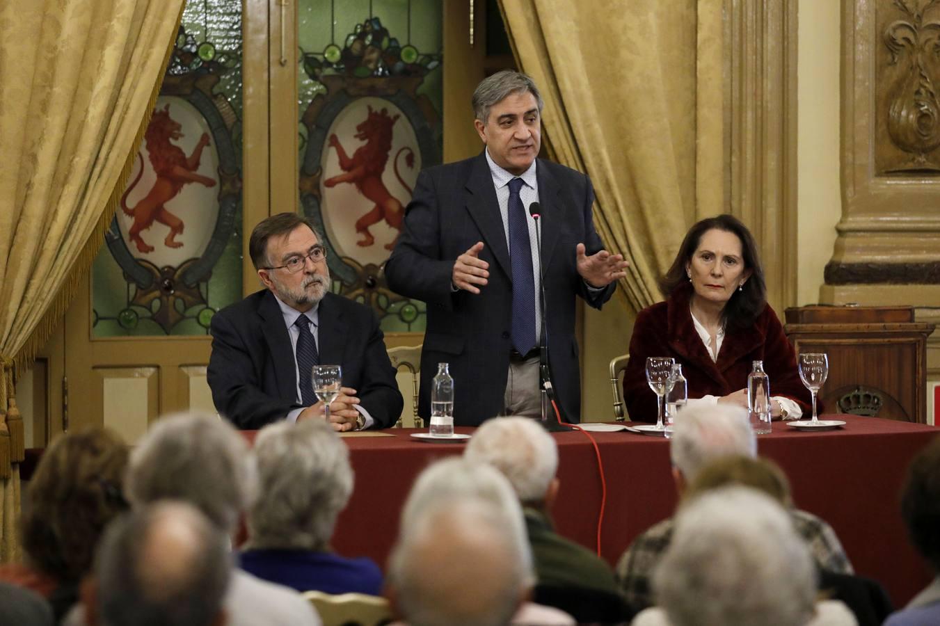 La conferencia de José Luis Corral en el Templo de Córdoba, en imágenes