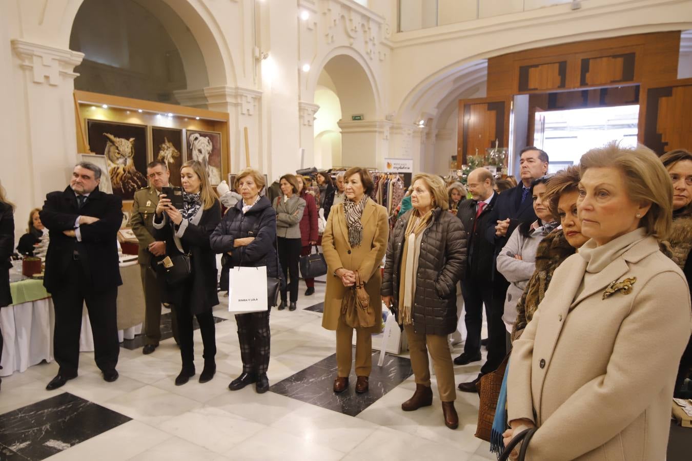 En imágenes, el Baratillo de Adevida de Navidad