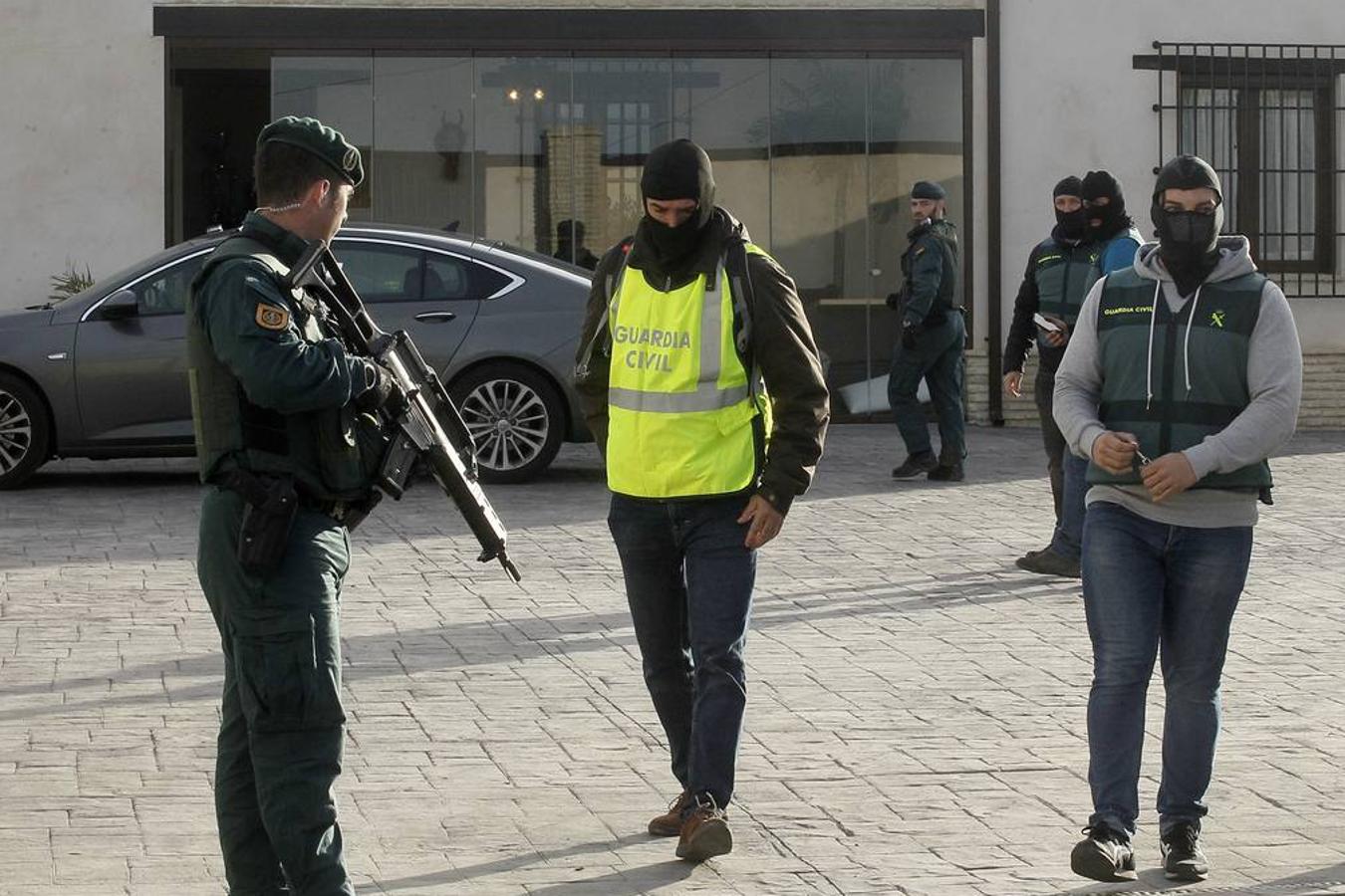 En imágenes, la operación antidroga de la Guardia Civil en Sevilla