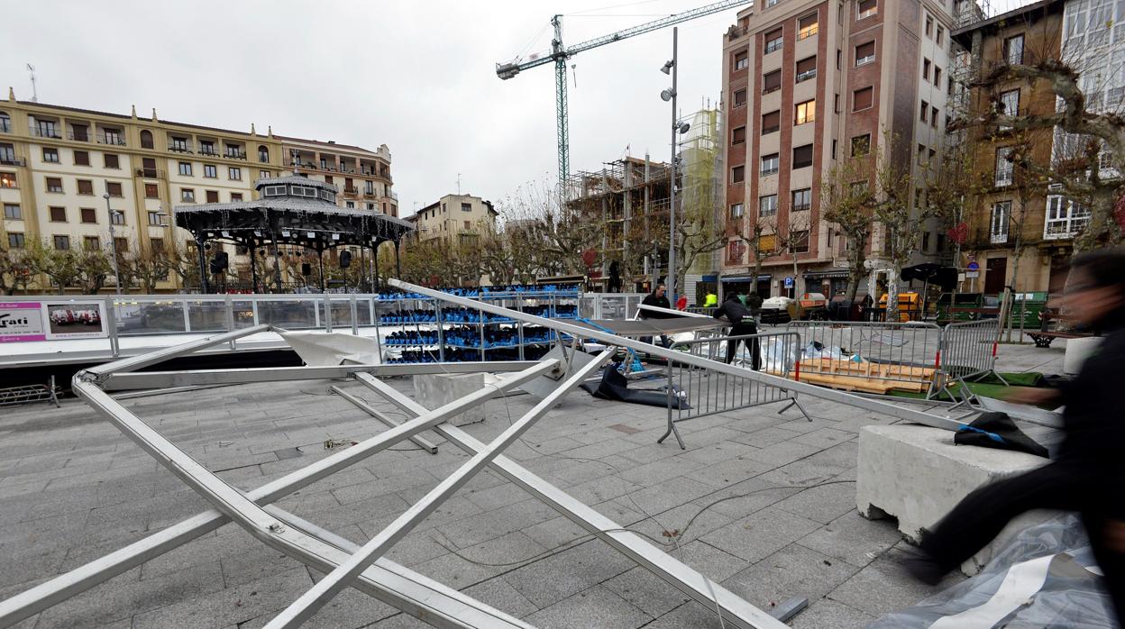 Las fuertes rachas de viento causan estragos en el País Vasco