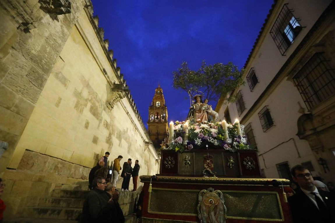 La procesión de la Divina Pastora de Córdoba, en imágenes