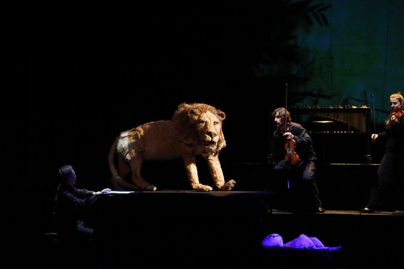 Espectáculo de títeres en el Gran Teatro de Córdoba, en imágenes