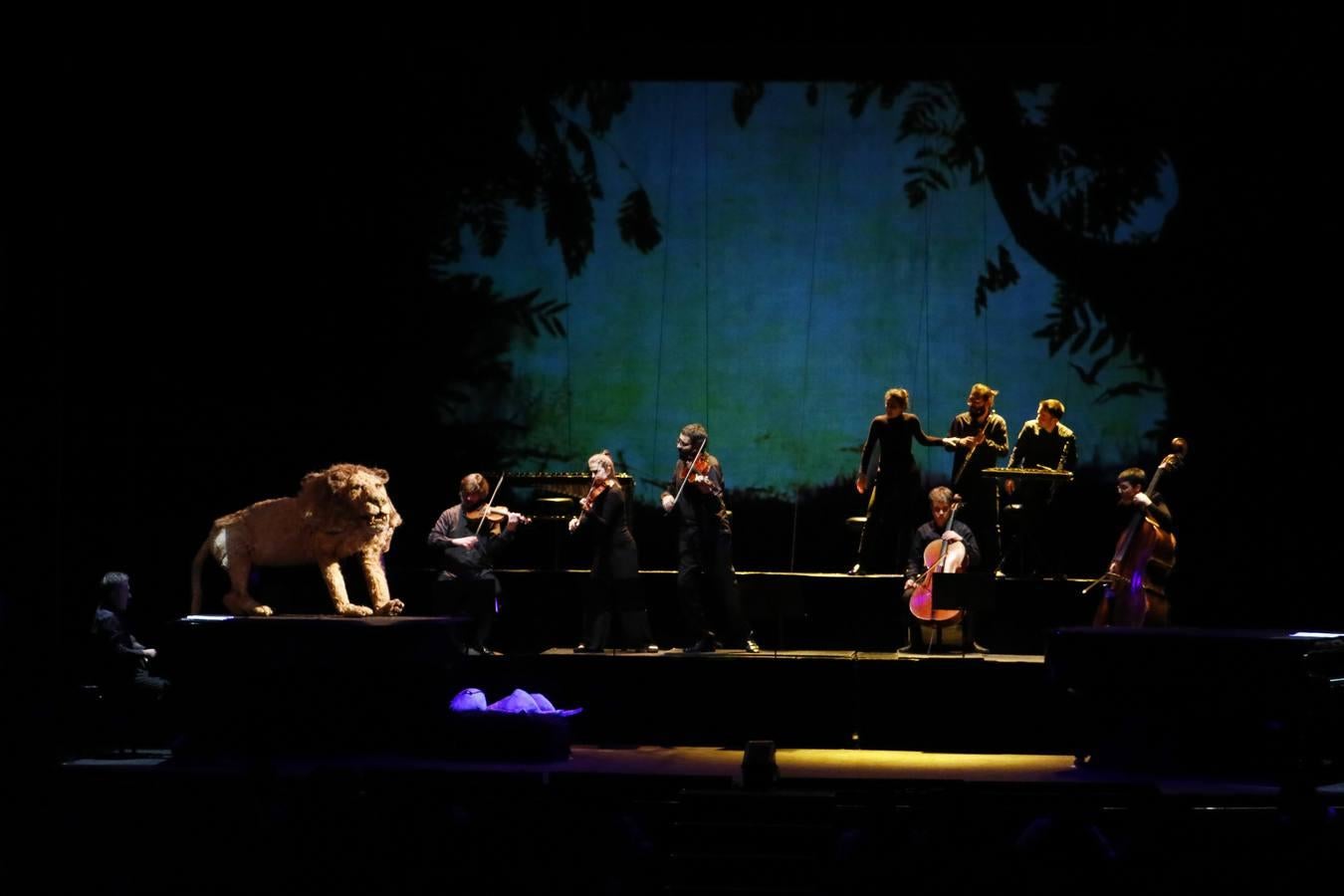 Espectáculo de títeres en el Gran Teatro de Córdoba, en imágenes