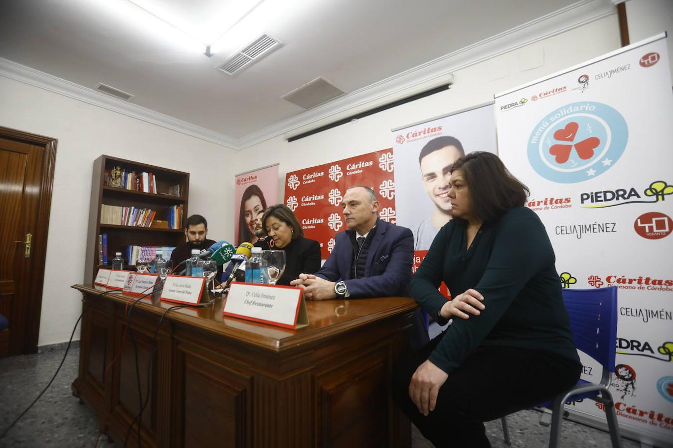 La presentación de la comida para los sin techo de Córdoba, en imágenes