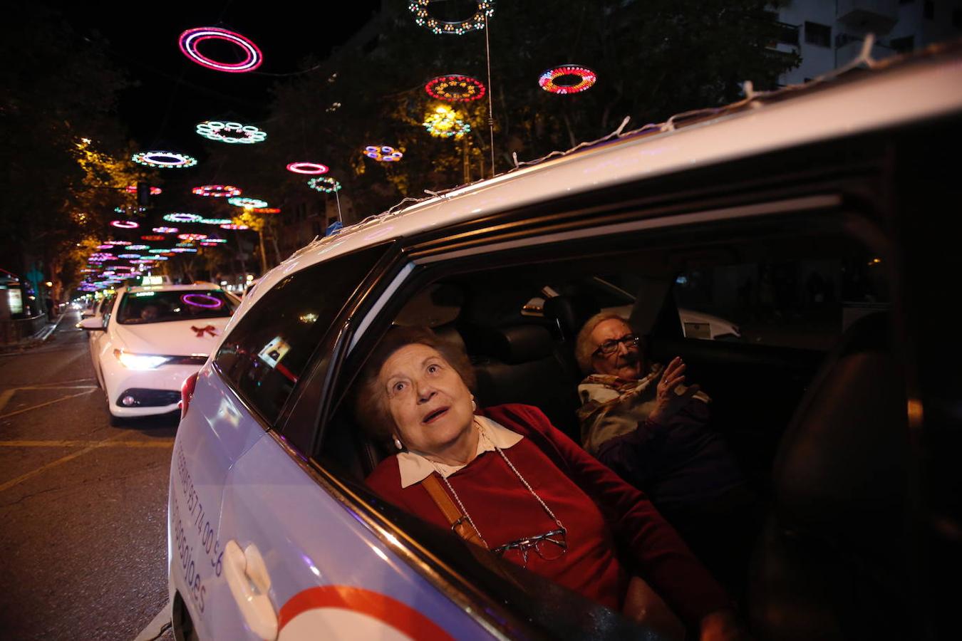 El paseo de la ilusión del taxi en Córdoba, en imágenes