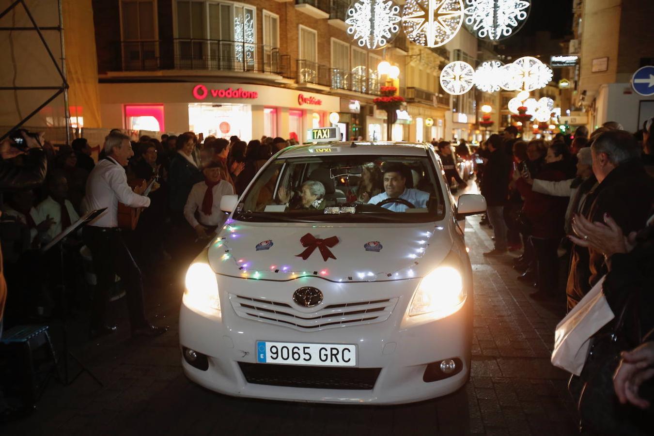 El paseo de la ilusión del taxi en Córdoba, en imágenes