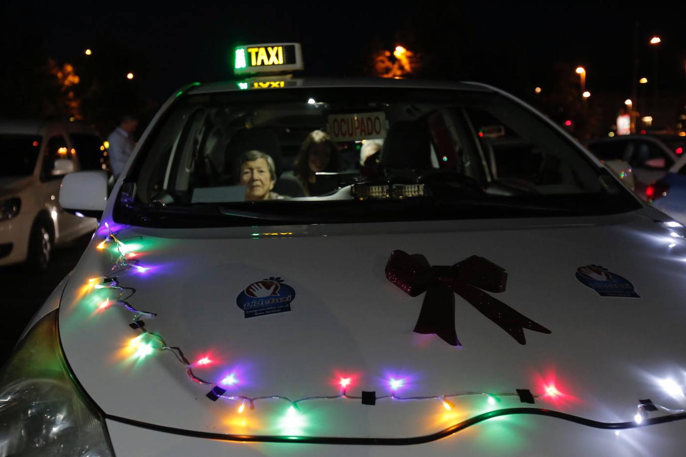 El paseo de la ilusión del taxi en Córdoba, en imágenes