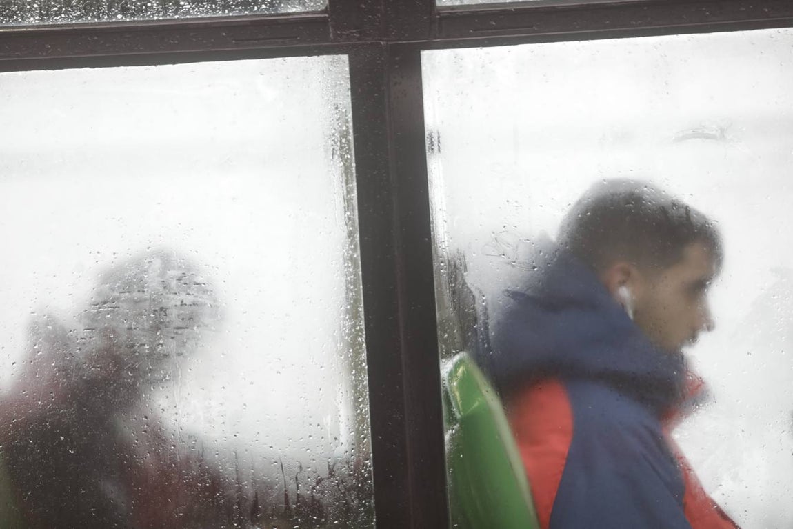 FOTOS: Tormentas y viento fuerte en Cádiz por la llegada de Elsa