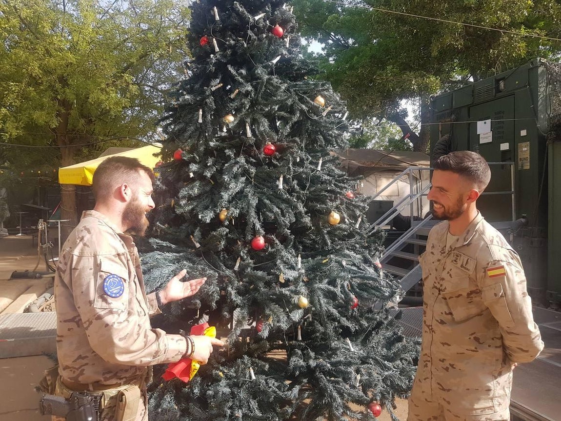 En imágenes: la Navidad de los militares de Cádiz en misiones en el extranjero