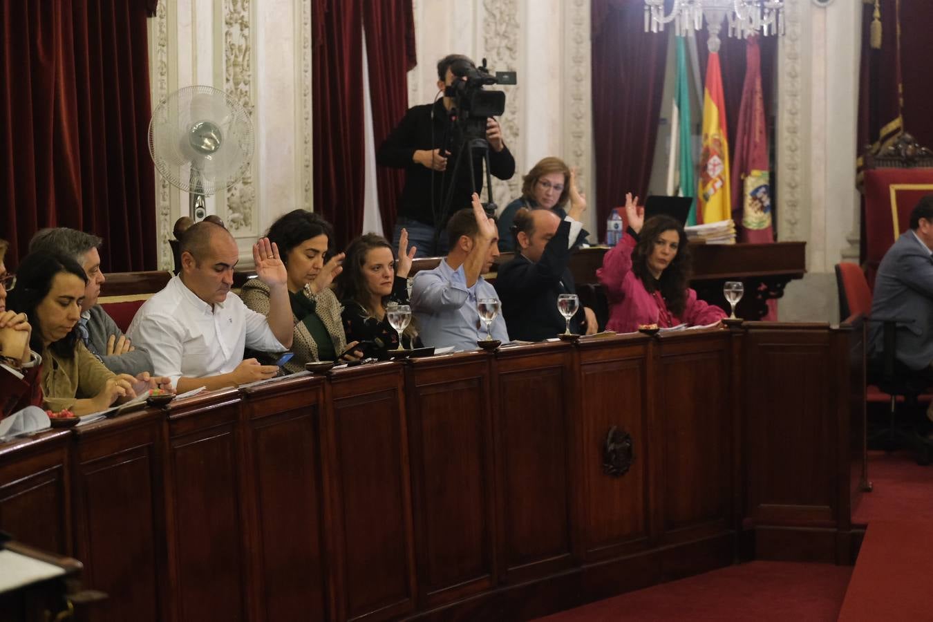 En imágenes: Último pleno de 2019 en Cádiz