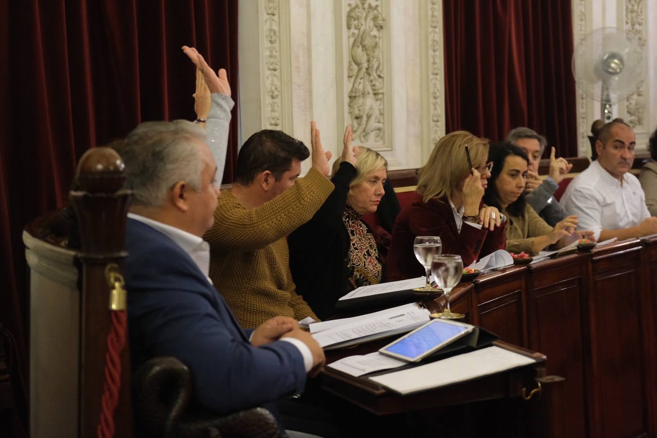 En imágenes: Último pleno de 2019 en Cádiz