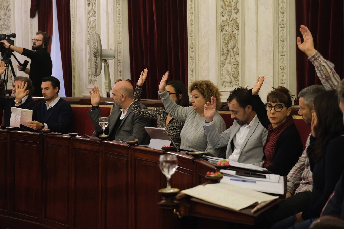 En imágenes: Último pleno de 2019 en Cádiz