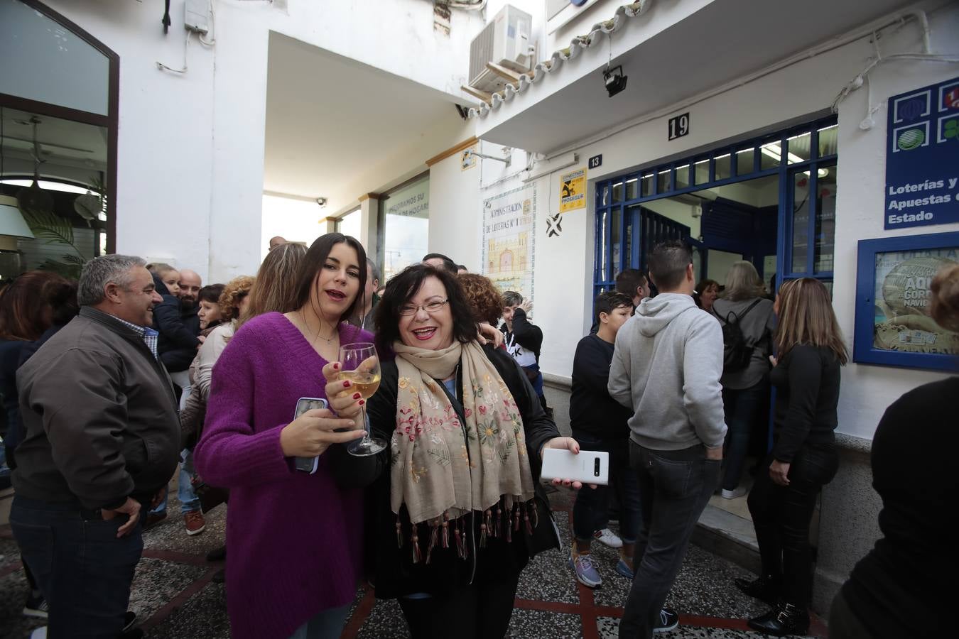 Celebración en la administración utrerana de Belinda Montoya. 