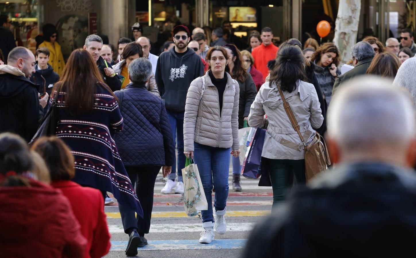 Las últimas compras antes de la Nochebuena en Córdoba, en imágenes