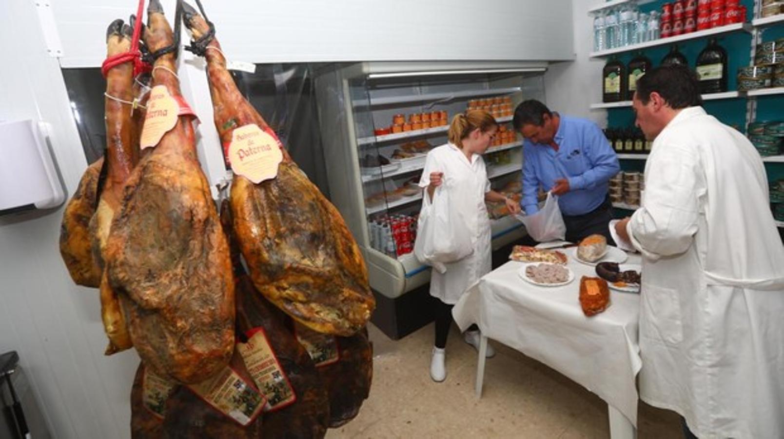 6 de septiembre. El escándalo de la listeriosis salta a la provincia de Cádiz y Sanidad cierra la popular fábrica gaditana Sabores de Paterna al declararse una nueva alerta nacional.