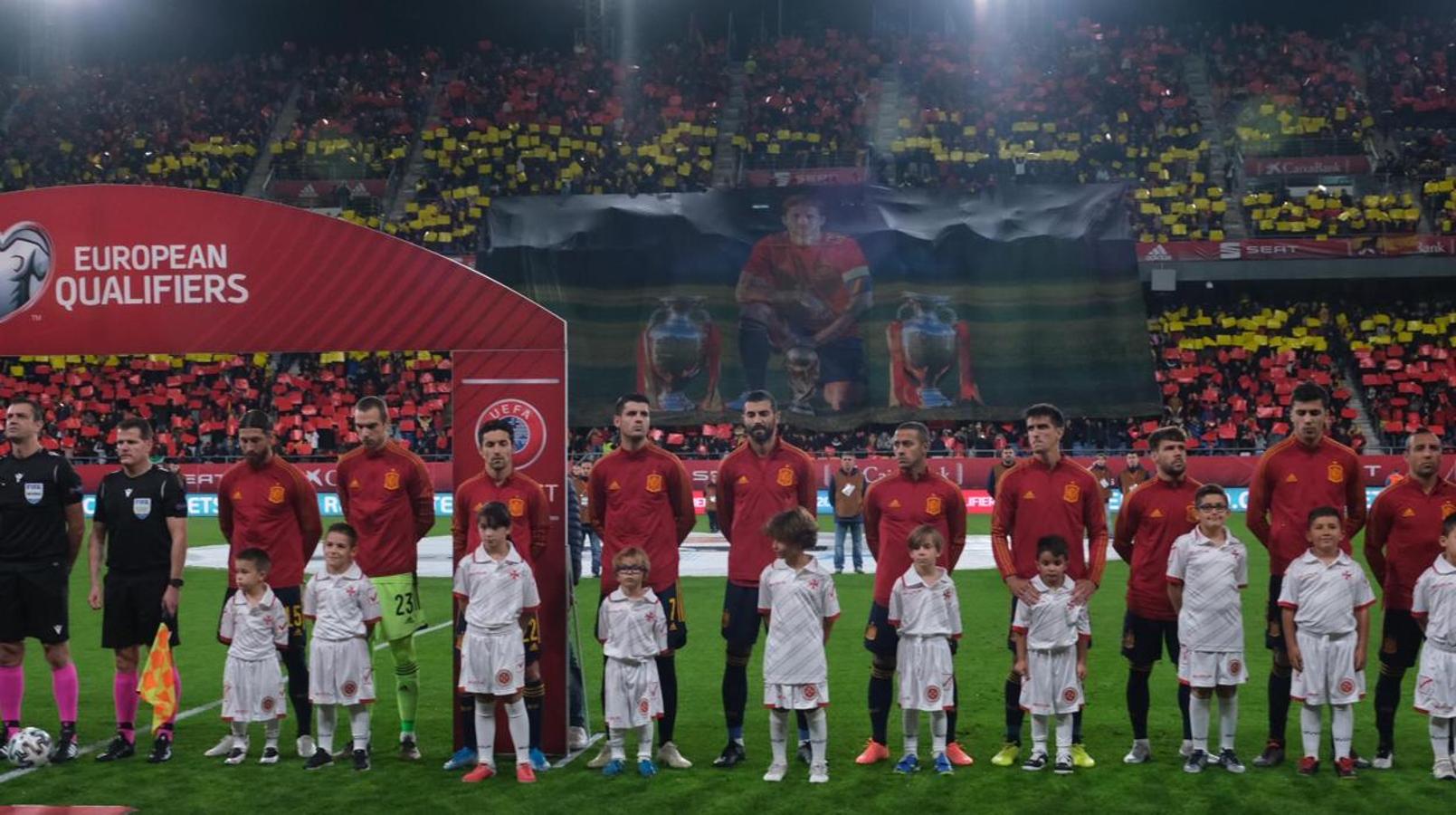 15 de noviembre. El Estadio Ramón de Carranza acogía el último partido de la selección española de fútbol de la fase previa de la Eurocopa 2020. España goleó a Malta con el calor de los aficionados gaditanos.