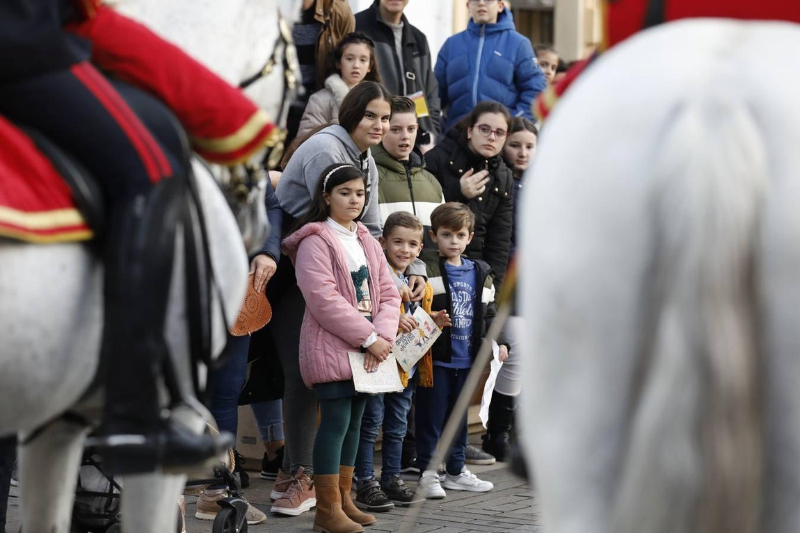 El desfile de la Cartera Real por la calles de Córdoba, en imágenes