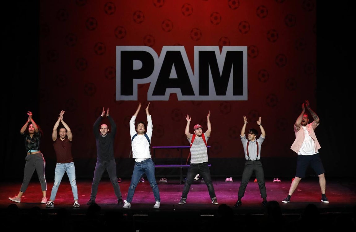 El paso de «Los Futbolísimos» por el Gran Teatro de Córdoba, en imágenes