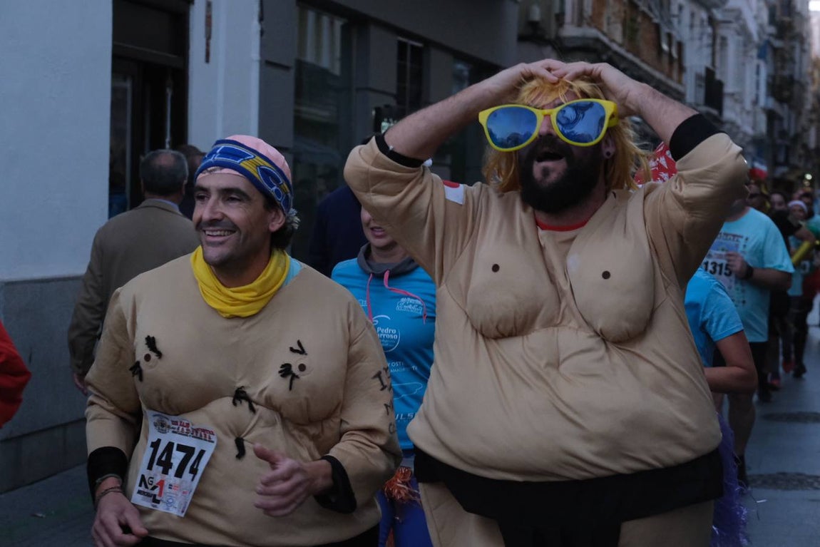 FOTOS: Búscate en la III San Silvestre de Cádiz 2019