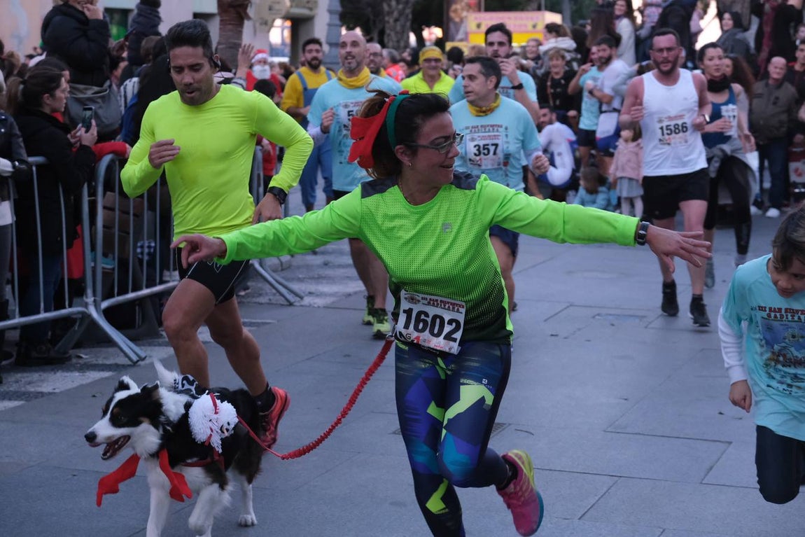FOTOS: Búscate en la III San Silvestre de Cádiz 2019