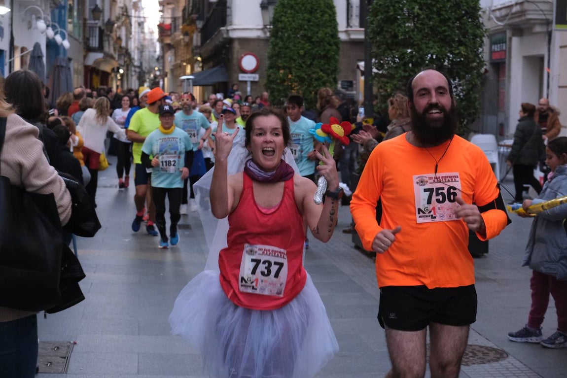 FOTOS: Búscate en la III San Silvestre de Cádiz 2019