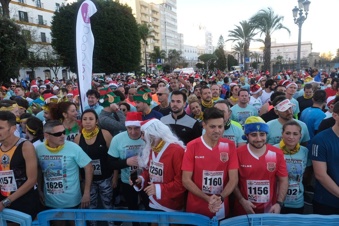 FOTOS: Búscate en la III San Silvestre de Cádiz 2019