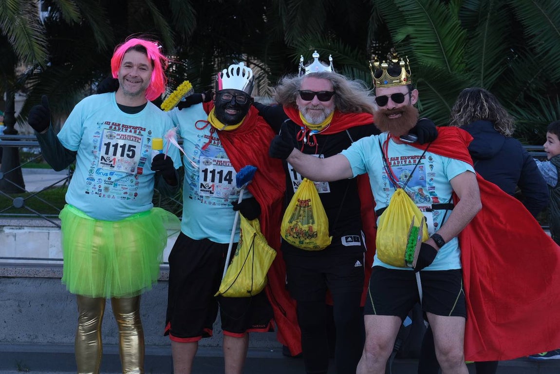 FOTOS: Búscate en la III San Silvestre de Cádiz 2019