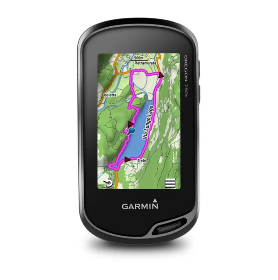 Oregon 750t. Para aquellos que disfrutan del senderismo, Garmin tiene el producto perfecto, este dispositivo outdoor Oregon 750t. Dispone de GPS/GLONASS, Wi-Fi integrado, cámara de 8 megapíxeles y mapas TopoActive. Su pantalla táctil de 3 pulgadas legible a la luz del sol con orientación dual es una maravilla. Su precio es de 549,99 euros.