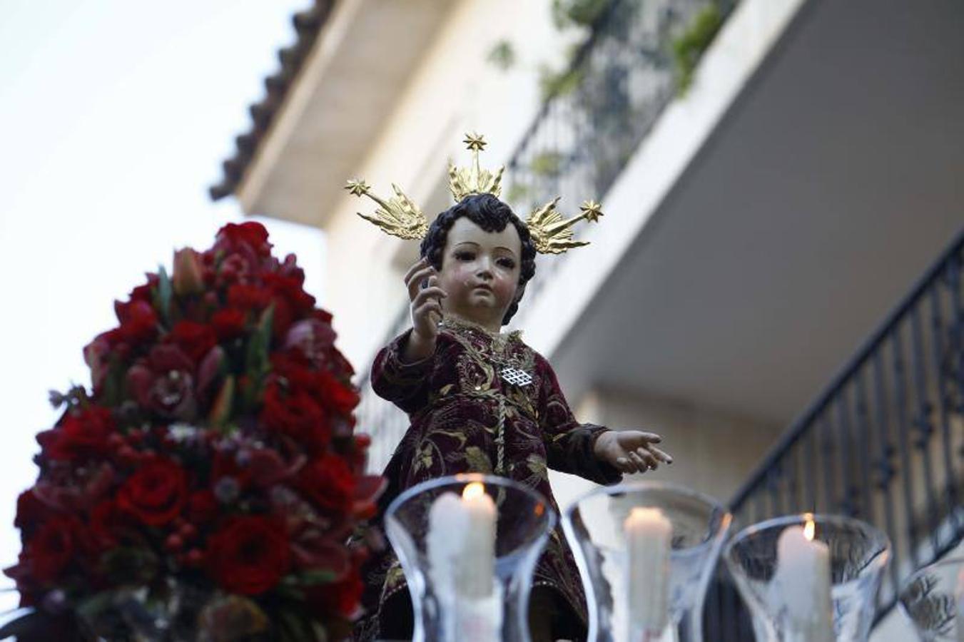 La procesión del Niño Jesús del Sepulcro, en imágenes